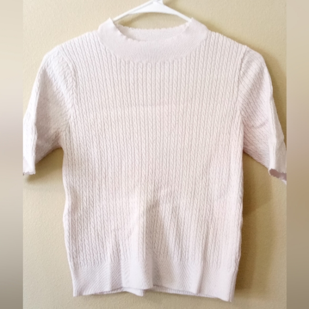 knit shirt